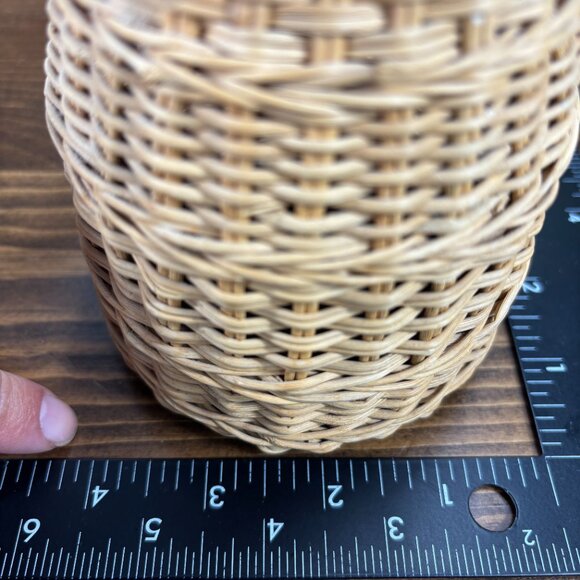 Vintage Wicker Lady Figurine Woven Basket Doll with Hat and Flowers Boho Decor - Picture 13 of 14